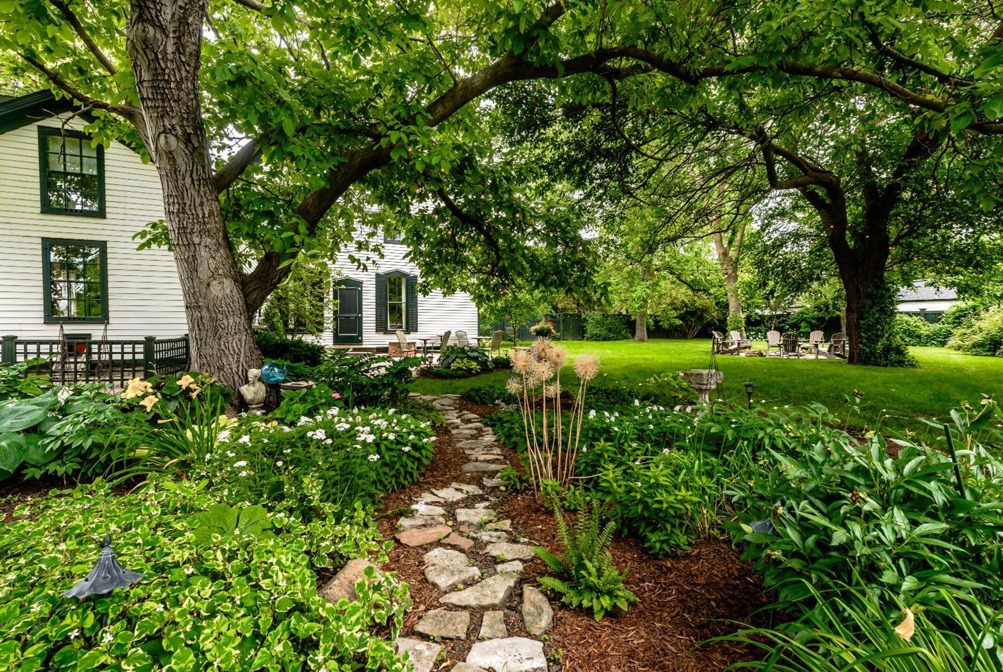 Woodbourne Inn Niagara-on-the-Lake Exteriör bild